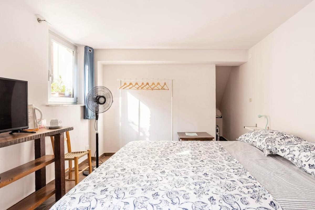 Home Rising Sun - Rooms With Private Bathrooms Катания Экстерьер фото