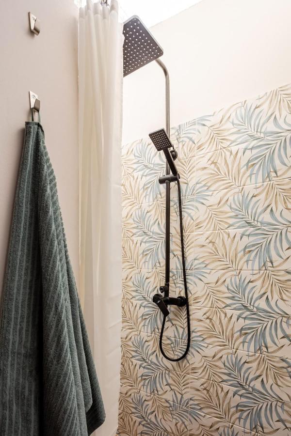 Home Rising Sun - Rooms With Private Bathrooms Катания Экстерьер фото