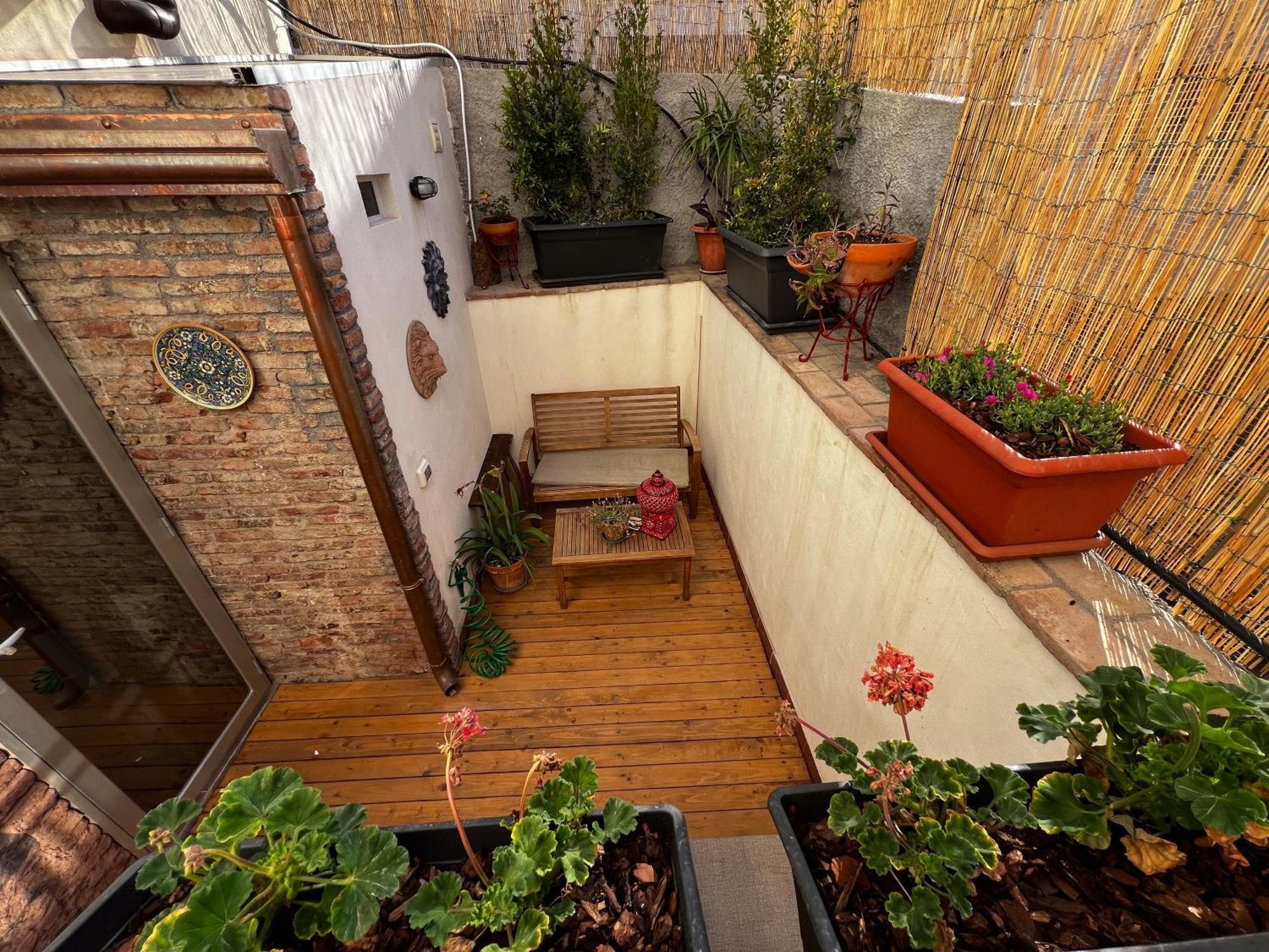 Home Rising Sun - Rooms With Private Bathrooms Катания Экстерьер фото